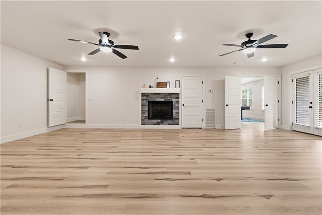 45 Westmorland Drive, Bella Vista, AR 72714