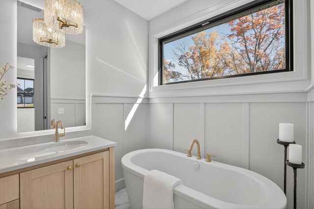 973 200th Avenue NW, Cedar, MN 55011