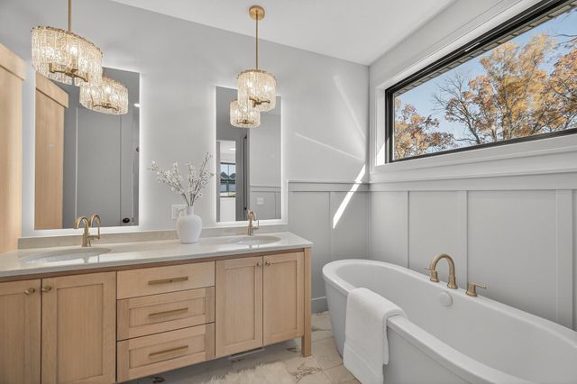 973 200th Avenue NW, Cedar, MN 55011