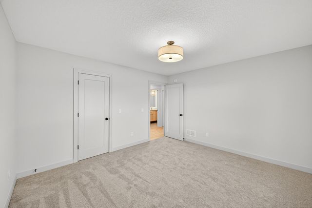 973 200th Avenue NW, Cedar, MN 55011