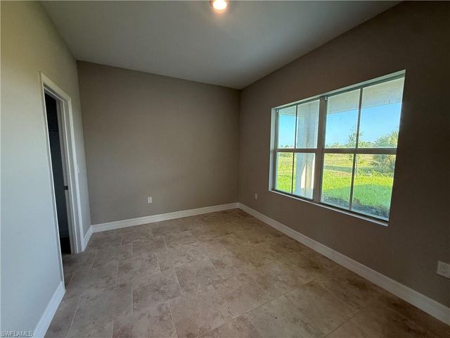 2819 71st ST W, Lehigh Acres, FL 33971