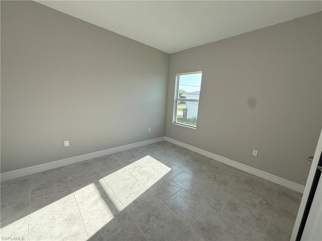 2819 71st ST W, Lehigh Acres, FL 33971