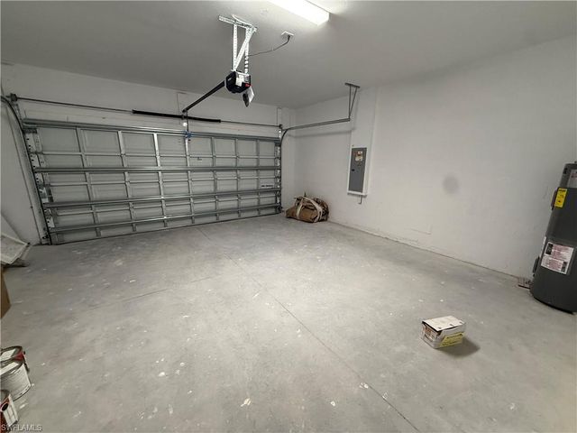 2819 71st ST W, Lehigh Acres, FL 33971