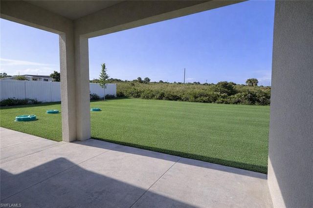 2819 71st ST W, Lehigh Acres, FL 33971
