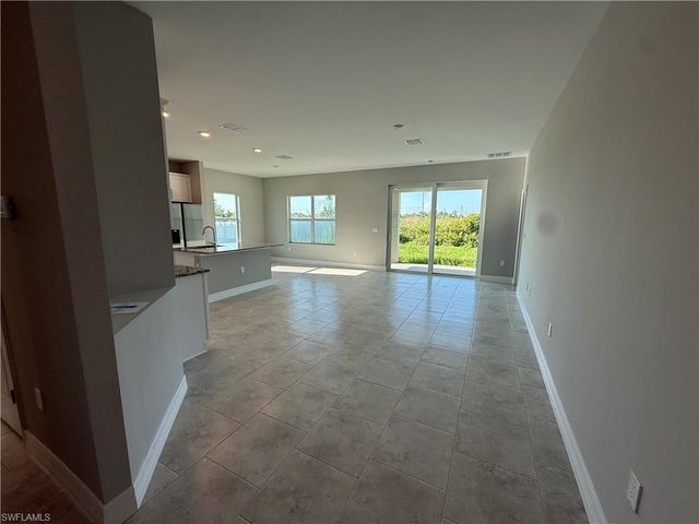 2819 71st ST W, Lehigh Acres, FL 33971