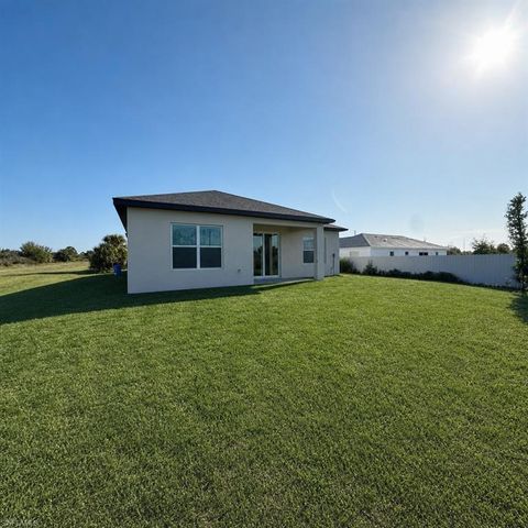 2819 71st ST W, Lehigh Acres, FL 33971