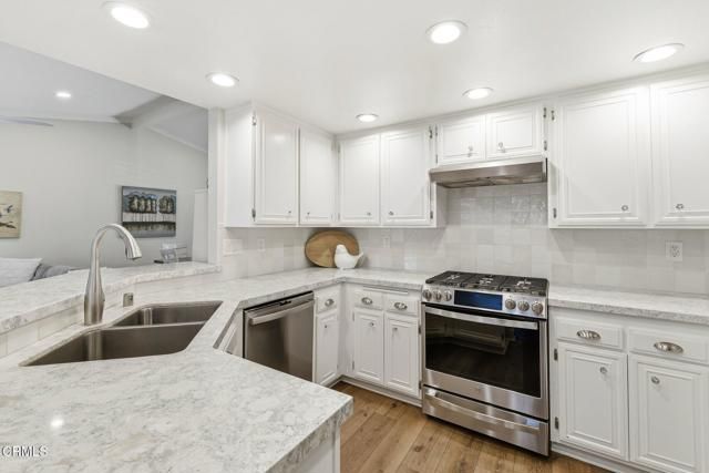 2470 Warbler Avenue, Ventura, CA 93003