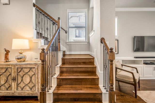 8422 Oak Leaf Point Drive, Houston, TX 77055