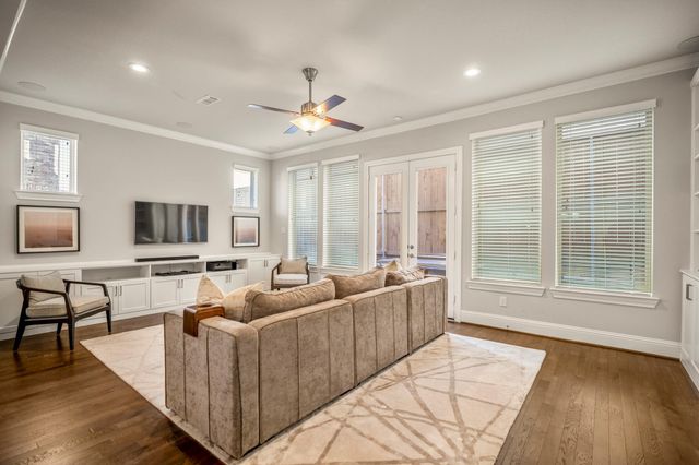 8422 Oak Leaf Point Drive, Houston, TX 77055