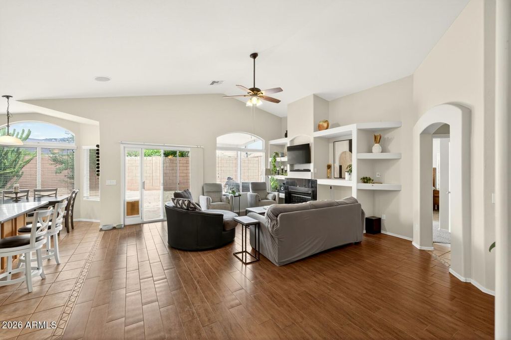 Image 5 of property listing at 9204 E CEDAR BASIN Lane E, Gold Canyon, AZ 85118