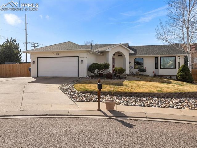 14 Full Moon Court, Pueblo, CO 81001