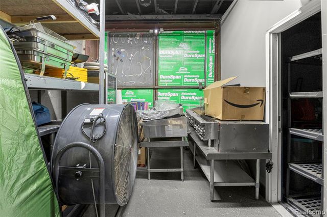 12744 E 8 Mile Road, Detroit, MI 48205