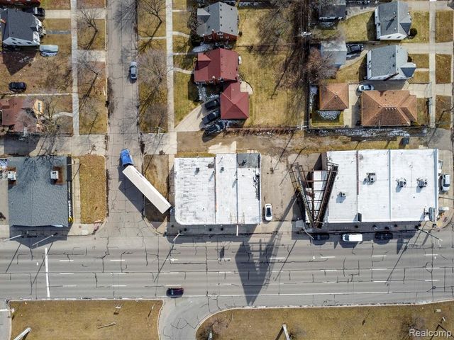 12744 E 8 Mile Road, Detroit, MI 48205