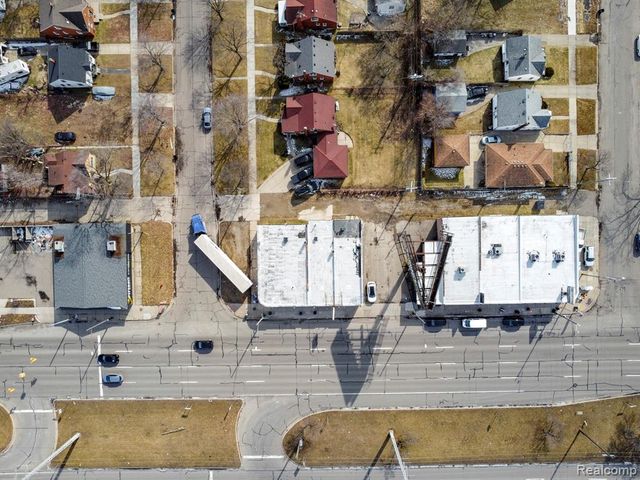 12744 E 8 Mile Road, Detroit, MI 48205