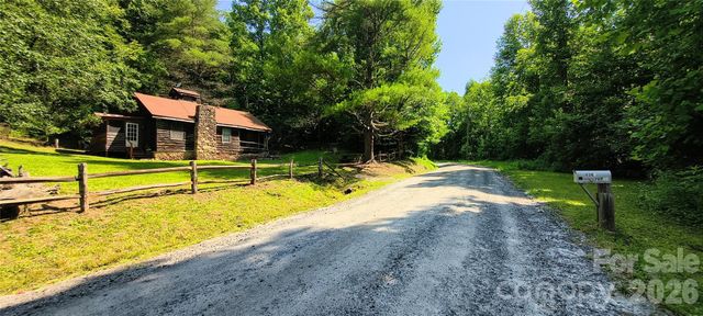 8340 Hwy 90 Highway, Collettsville, NC 28611