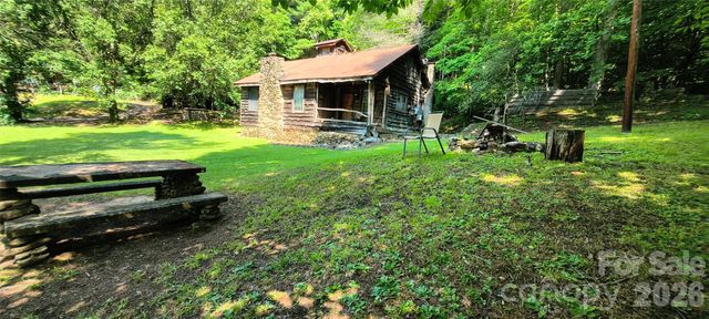 8340 Hwy 90 Highway, Collettsville, NC 28611
