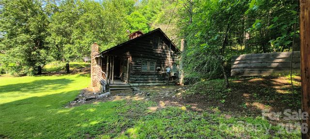8340 Hwy 90 Highway, Collettsville, NC 28611