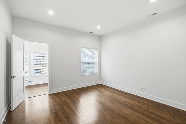 6914 N Sheridan Road 1, Chicago, IL 60626
