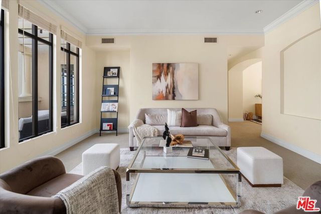 11847 Gorham Avenue 403, Los Angeles, CA 90049