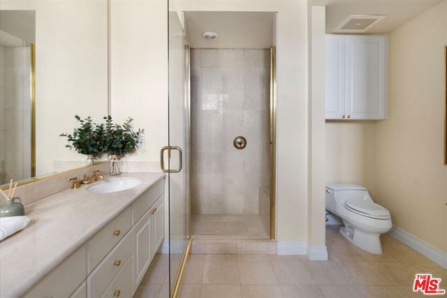 11847 Gorham Avenue 403, Los Angeles, CA 90049