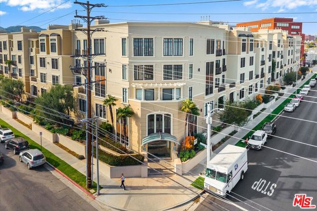 11847 Gorham Avenue 403, Los Angeles, CA 90049