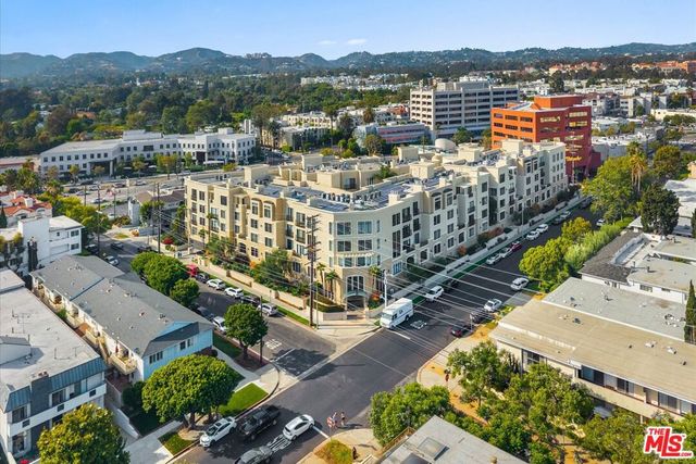 11847 Gorham Avenue 403, Los Angeles, CA 90049