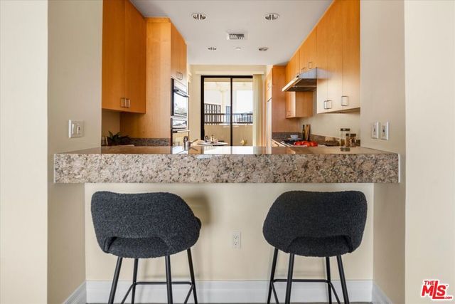 11847 Gorham Avenue 403, Los Angeles, CA 90049