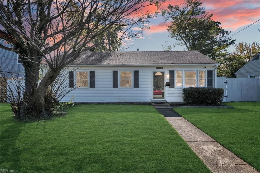 1814 Somerville DR, Hampton, VA 23663