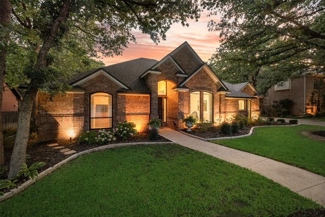1522 Highland Oaks Drive, Keller, TX 76248