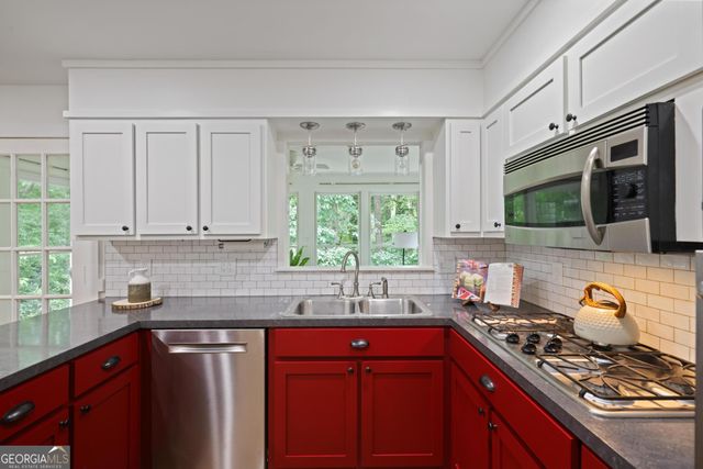 475 Tanacrest Drive, Atlanta, GA 30328