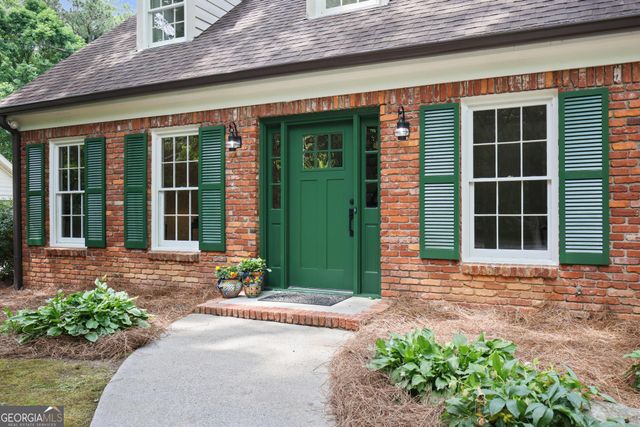 475 Tanacrest Drive, Atlanta, GA 30328