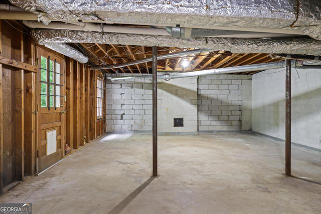 475 Tanacrest Drive, Atlanta, GA 30328