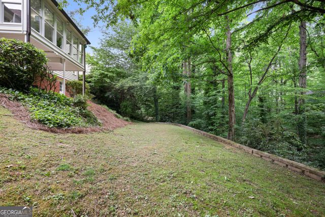 475 Tanacrest Drive, Atlanta, GA 30328
