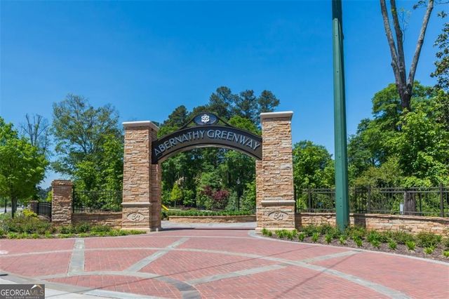 475 Tanacrest Drive, Atlanta, GA 30328