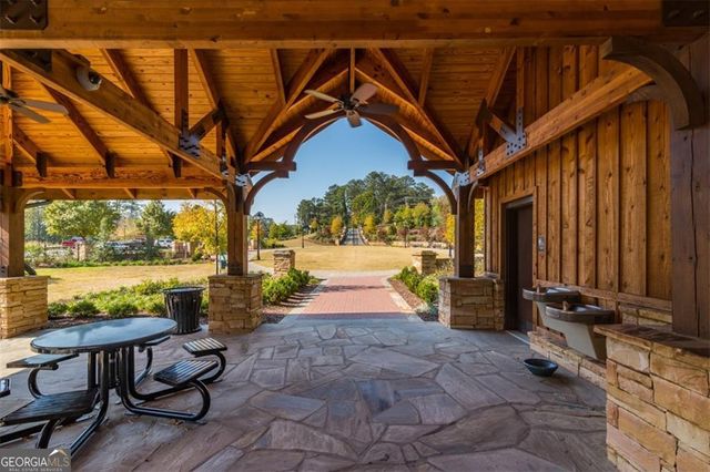 475 Tanacrest Drive, Atlanta, GA 30328