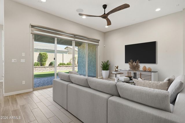 9402 W PATRICK Lane, Peoria, AZ 85383