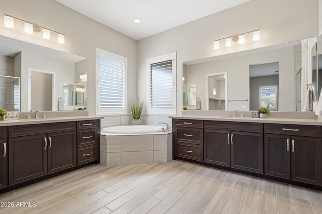 9402 W PATRICK Lane, Peoria, AZ 85383