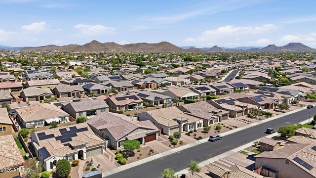 9402 W PATRICK Lane, Peoria, AZ 85383