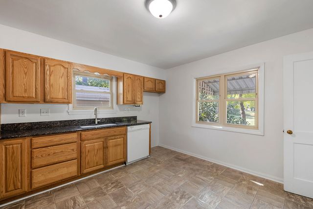 2128 South Glendale Avenue, Springfield, MO 65804