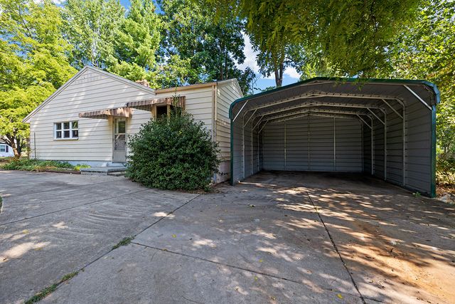 2128 South Glendale Avenue, Springfield, MO 65804