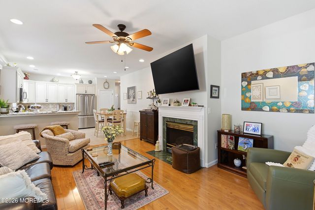 4 April Springs Court, Lakewood, NJ 08701