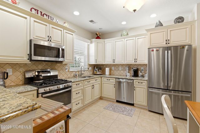 4 April Springs Court, Lakewood, NJ 08701