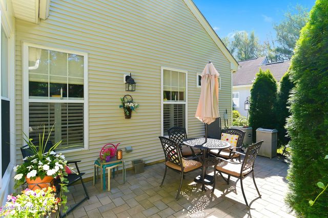 4 April Springs Court, Lakewood, NJ 08701