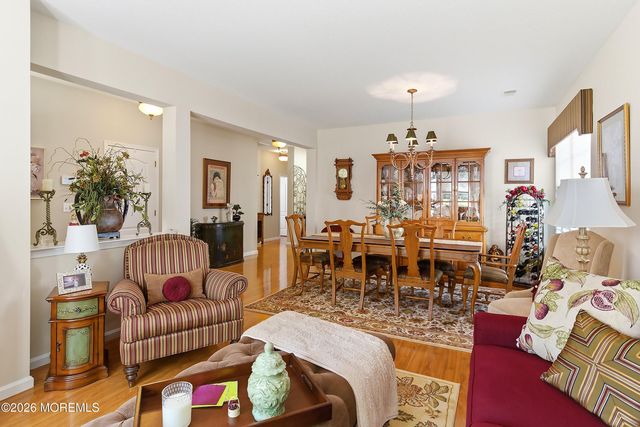 4 April Springs Court, Lakewood, NJ 08701