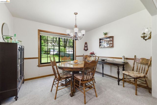 21695 Water Oak Dr, Sonora, CA 95370