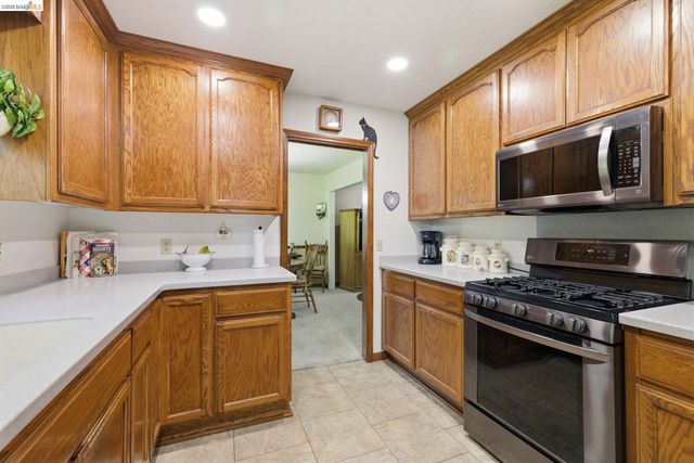 21695 Water Oak Dr, Sonora, CA 95370
