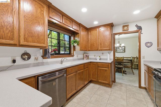 21695 Water Oak Dr, Sonora, CA 95370