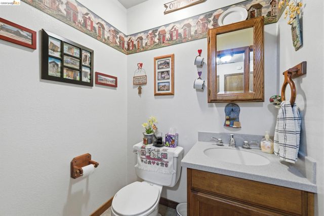 21695 Water Oak Dr, Sonora, CA 95370