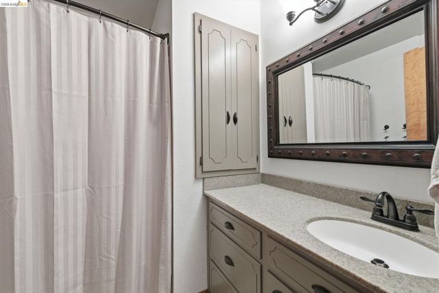 21695 Water Oak Dr, Sonora, CA 95370
