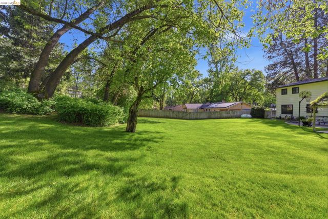 21695 Water Oak Dr, Sonora, CA 95370